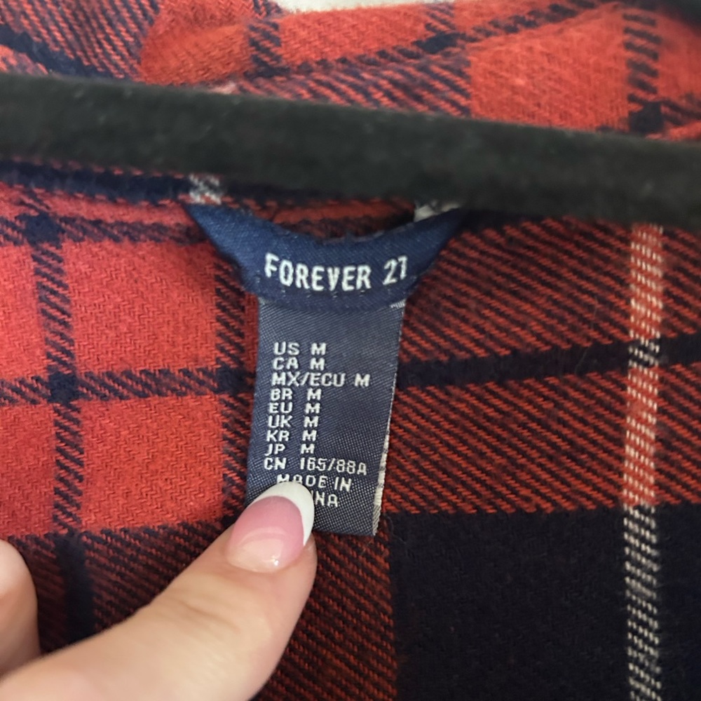 Cropped flannel - Picture 2 of 2